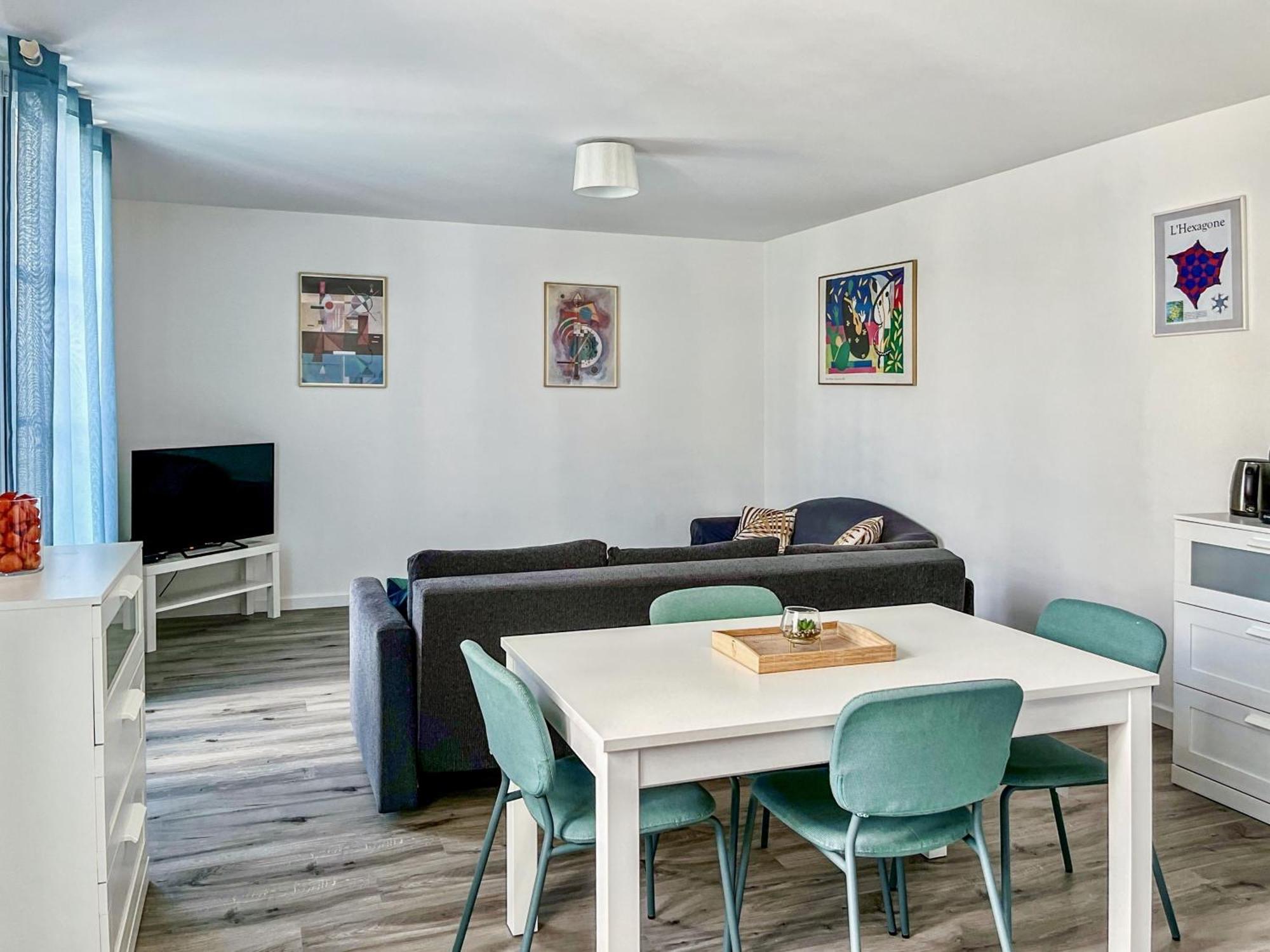 Enjoyable Apartment Disneyland - Rentaway Bnb セリ エクステリア 写真