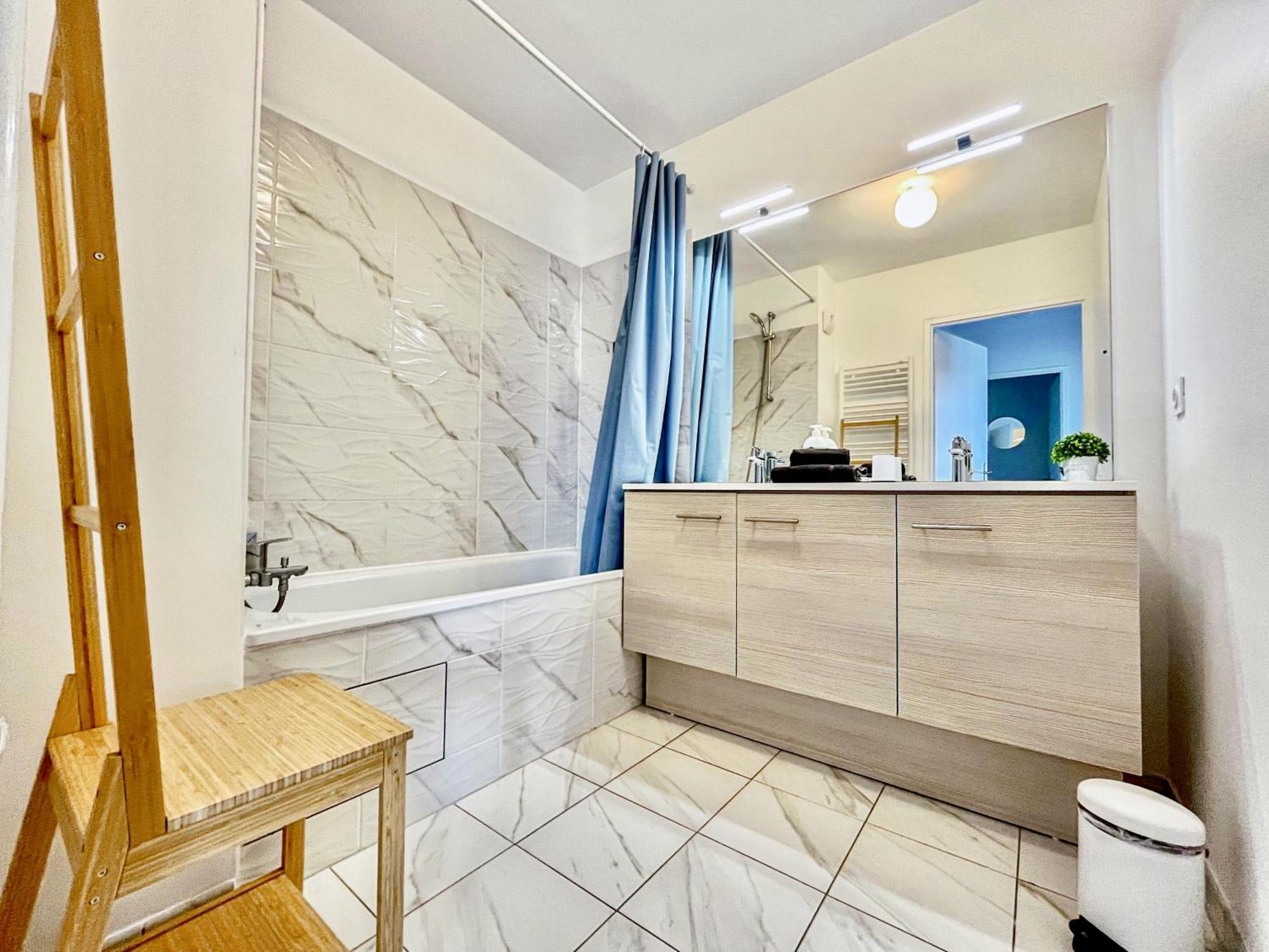Enjoyable Apartment Disneyland - Rentaway Bnb セリ エクステリア 写真